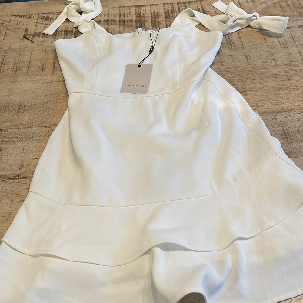 Adelyn Rae dress - NWT- size small